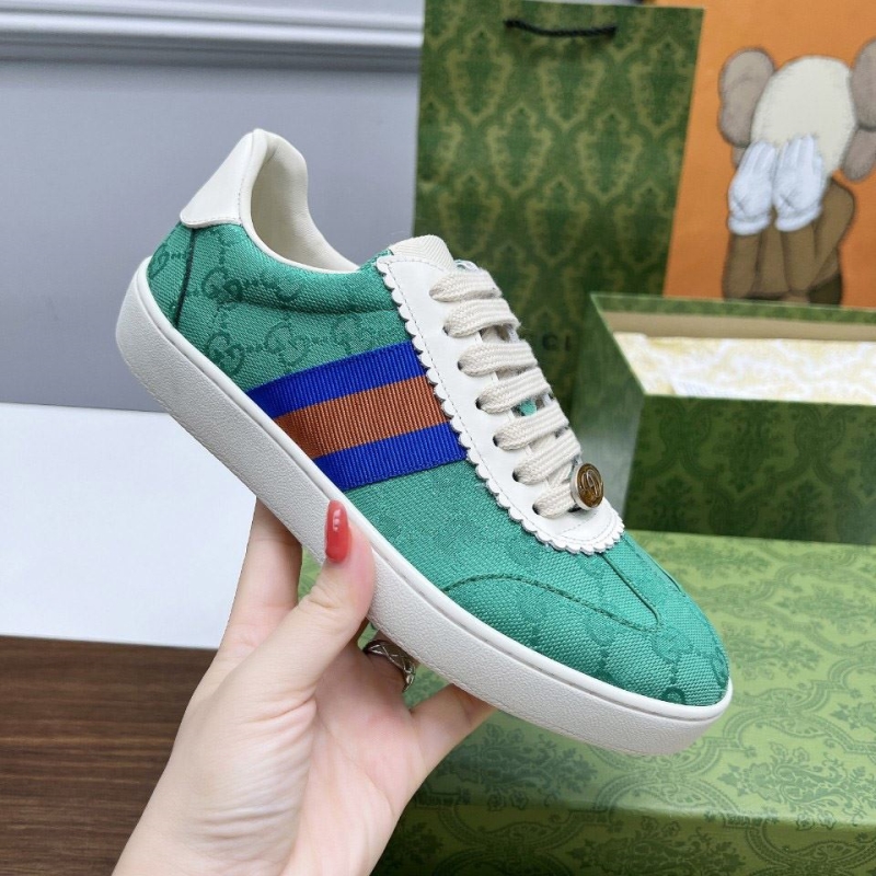 G*u*i casual shoes